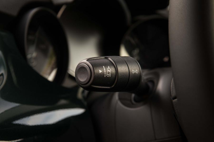 Детали интерьера Fiat 500X Cross (334) 2018 года  (UK) (фото 28 из 47)